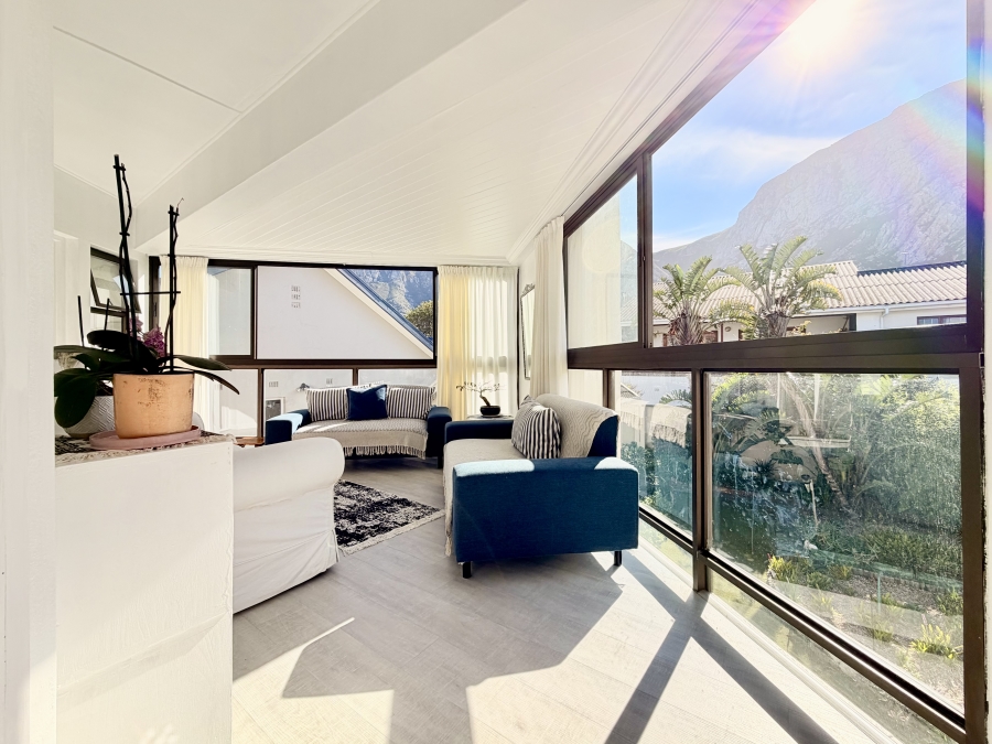 3 Bedroom Property for Sale in Voelklip Western Cape